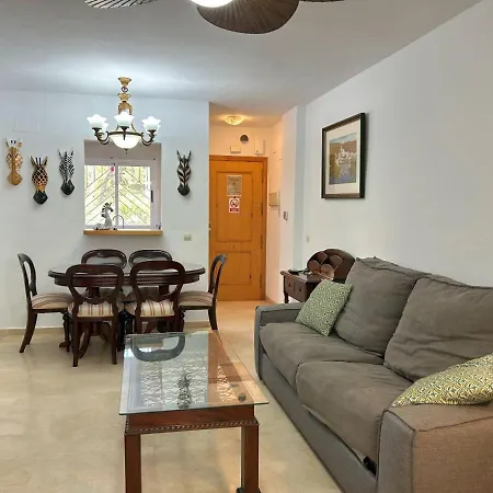 Holidays & Homes, Calahonda Royale Lirio, 300 M Playa