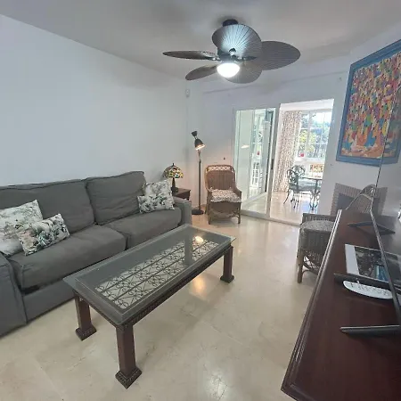 Holidays & Homes, Calahonda Royale Lirio, 300 M Playa * Mijas